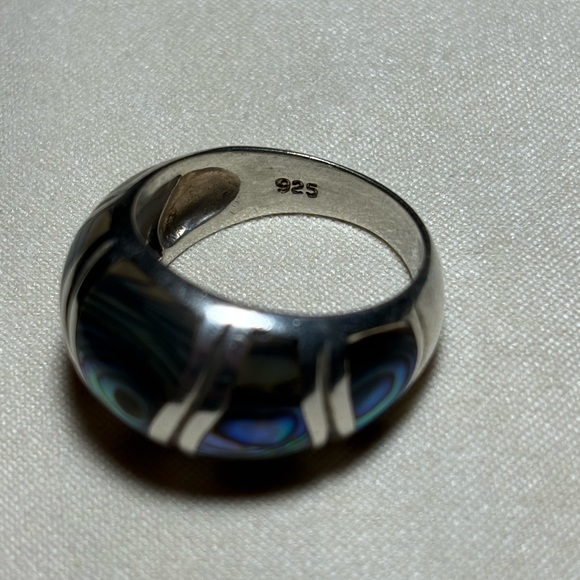 Vintage Abalone Shell Dome Ring Set in Sterling Silver - Picture 4 of 6